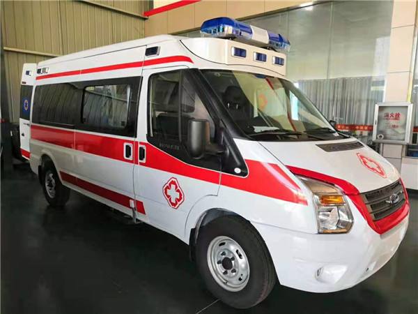 镇原县福特V362救护车